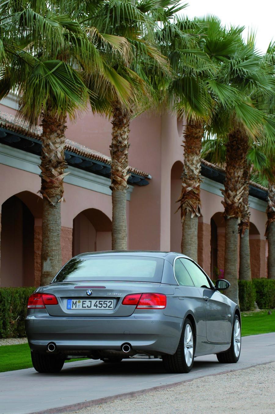  BMW 3-Series Convertible 2007 года  (фото 38 из 239)